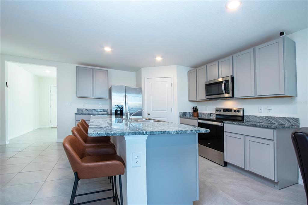 5456 Logan Cave Avenue Wimauma, FL 33598 - Photo 22 of 57