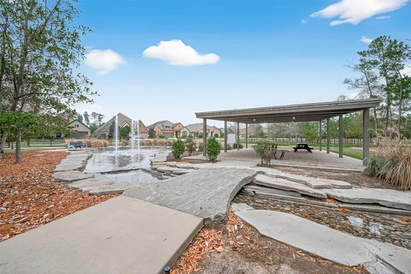 $340,000 | 218 Skybranch Court, Conroe, TX 77304