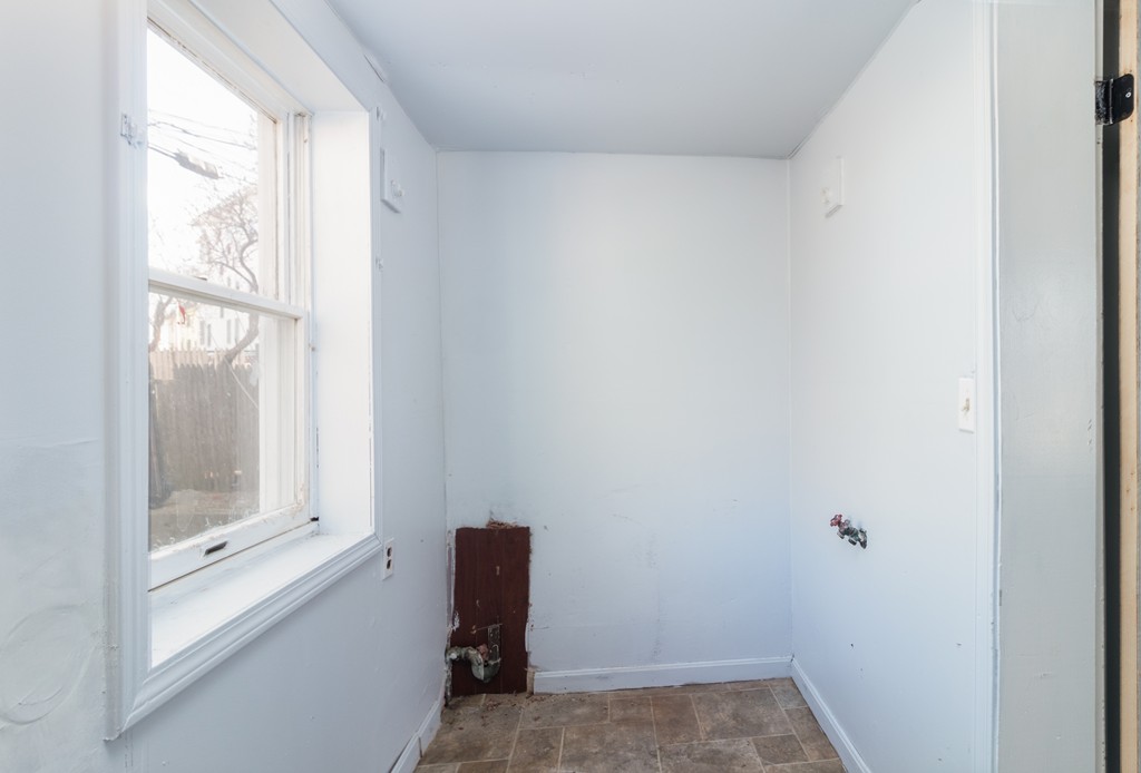 60 Harrison Street Worcester, MA 01604 - Photo 14 of 21 Gallery Image 14