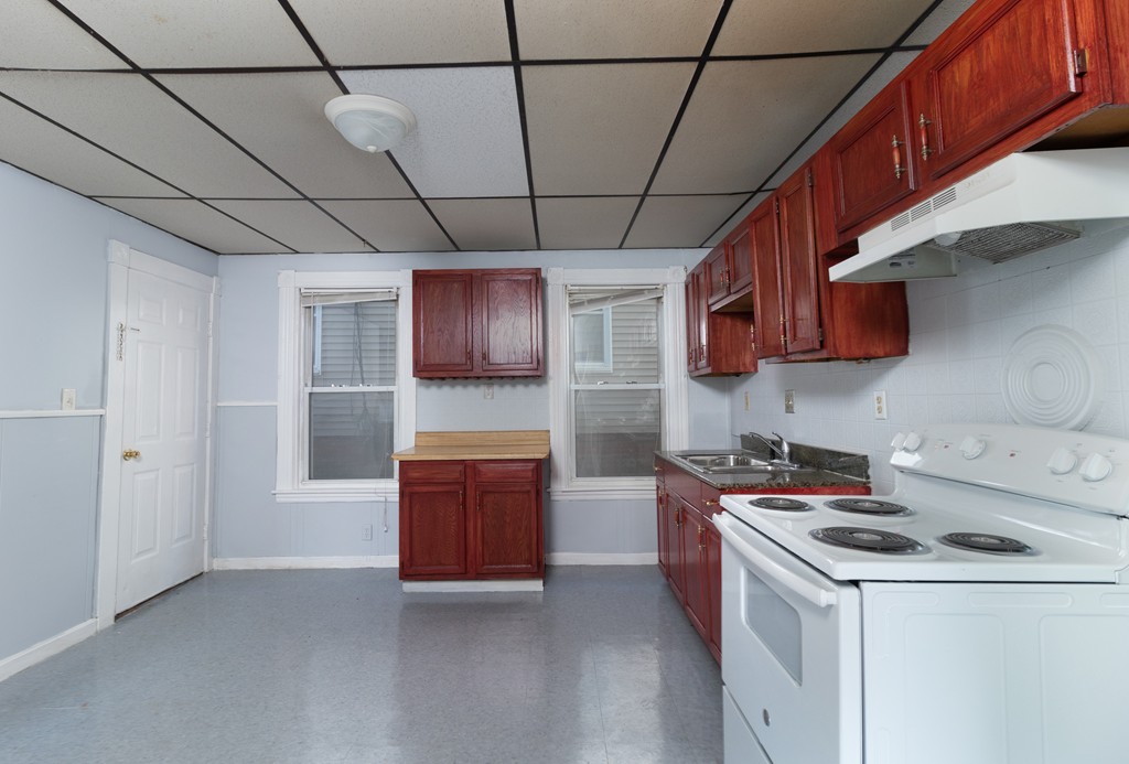 60 Harrison Street Worcester, MA 01604 - Photo 10 of 21 Gallery Image 10