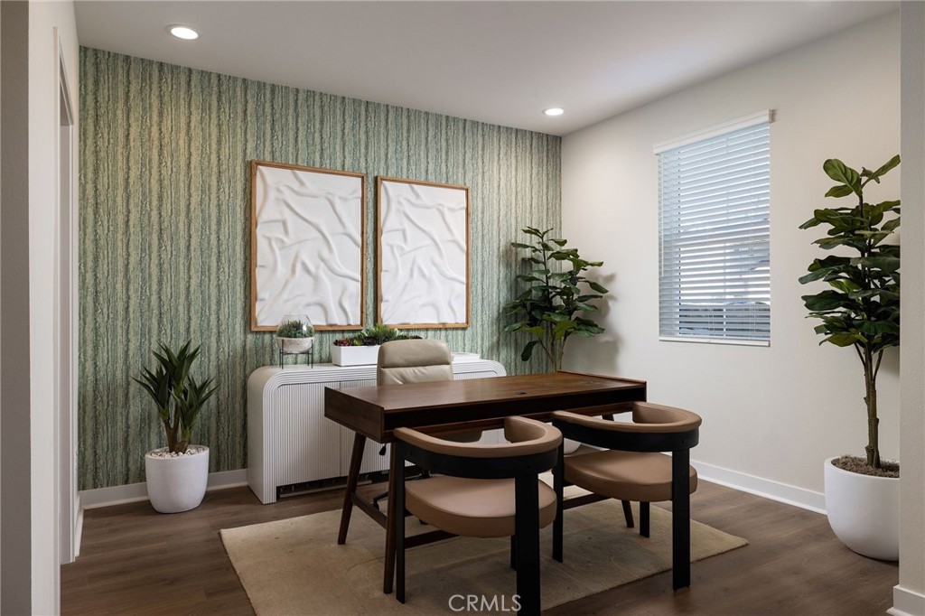 102 South Orchid El Cajon, CA 92019 - Photo 15 of 22 a dining room with furniture and window