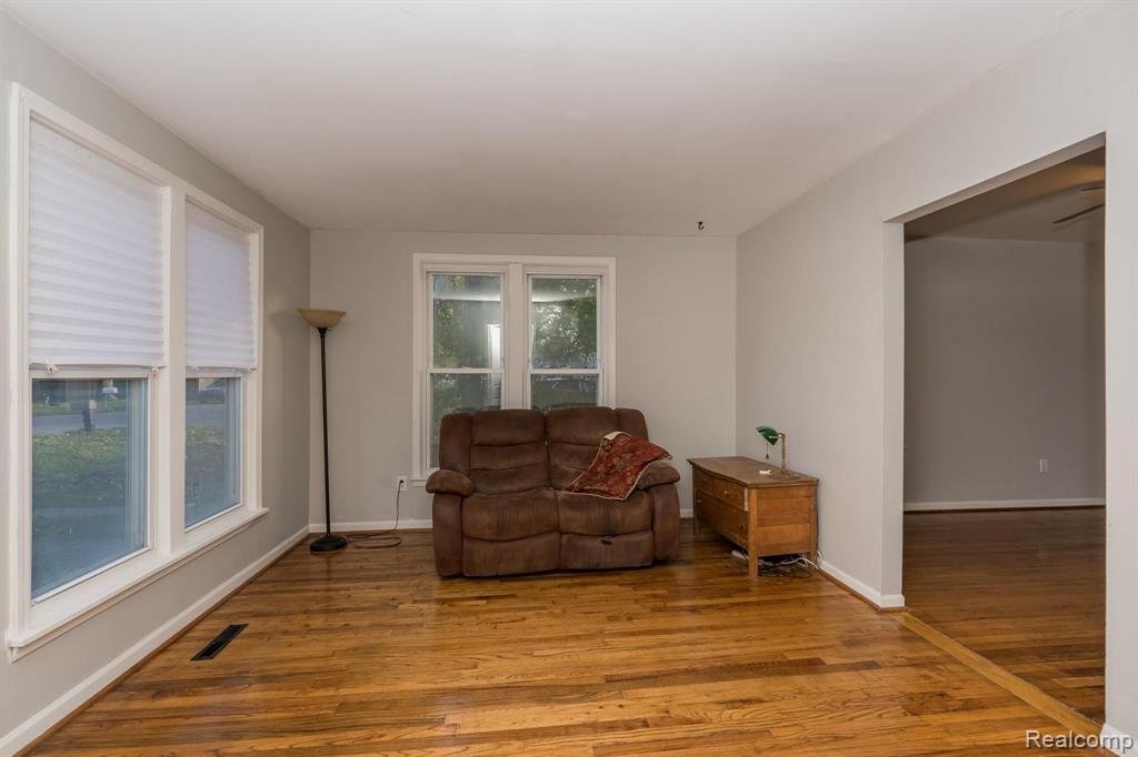 2450 Gerald Avenue Rochester Hills, MI 48307 - Photo 19 of 24