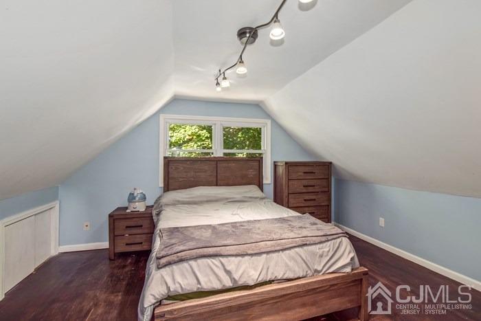 96 Tunison Road New Brunswick, NJ 08901 - Photo 10 of 14 Gallery Image 10