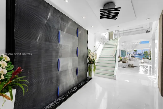 $21,500,000 | 441 North Hibiscus Drive, Miami Beach, FL 33139