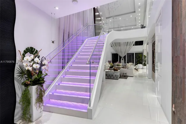 $21,500,000 | 441 North Hibiscus Drive, Miami Beach, FL 33139