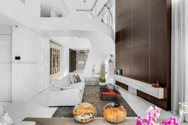 $21,500,000 | 441 North Hibiscus Drive, Miami Beach, FL 33139