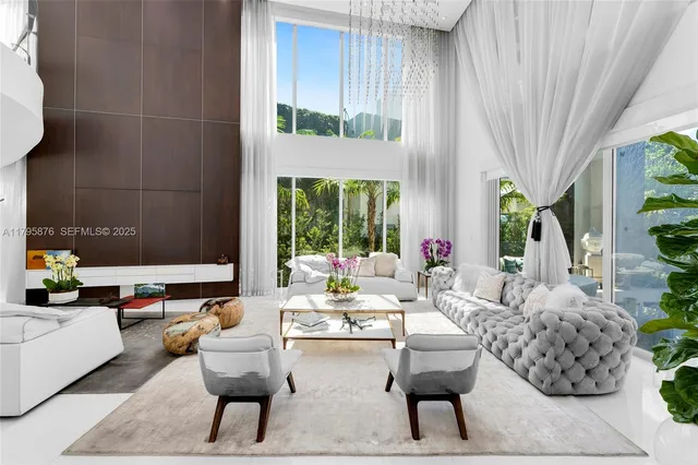 $21,500,000 | 441 North Hibiscus Drive, Miami Beach, FL 33139