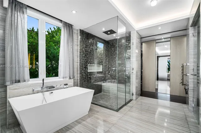 $21,500,000 | 441 North Hibiscus Drive, Miami Beach, FL 33139