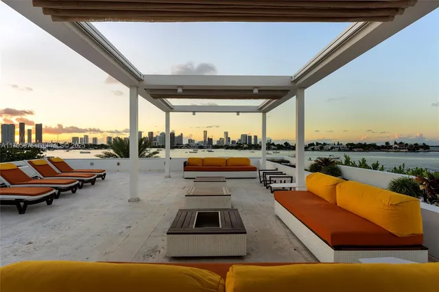 $21,500,000 | 441 North Hibiscus Drive, Miami Beach, FL 33139