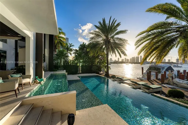 $21,500,000 | 441 North Hibiscus Drive, Miami Beach, FL 33139