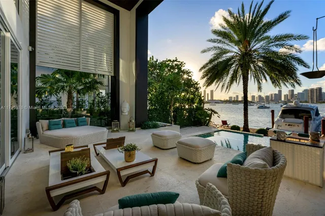 $21,500,000 | 441 North Hibiscus Drive, Miami Beach, FL 33139