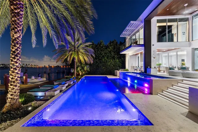 $21,500,000 | 441 North Hibiscus Drive, Miami Beach, FL 33139