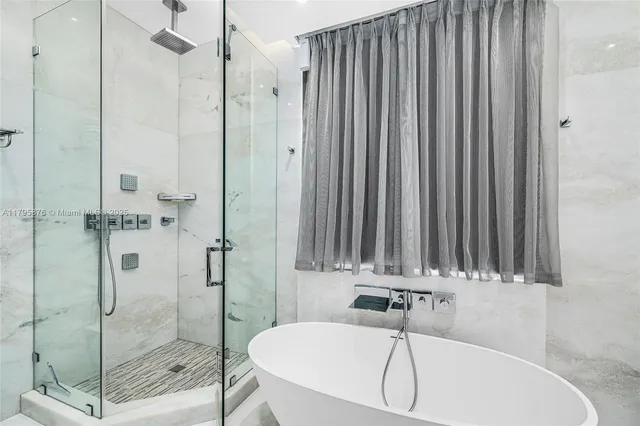 $21,500,000 | 441 North Hibiscus Drive, Miami Beach, FL 33139