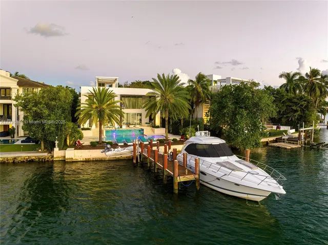 $21,500,000 | 441 North Hibiscus Drive, Miami Beach, FL 33139