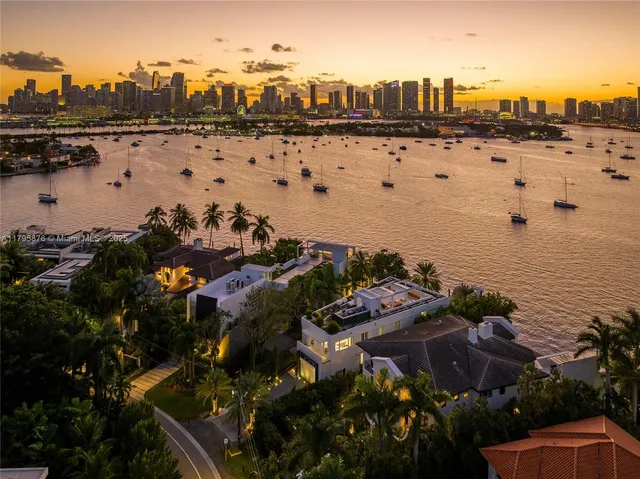 $21,500,000 | 441 North Hibiscus Drive, Miami Beach, FL 33139