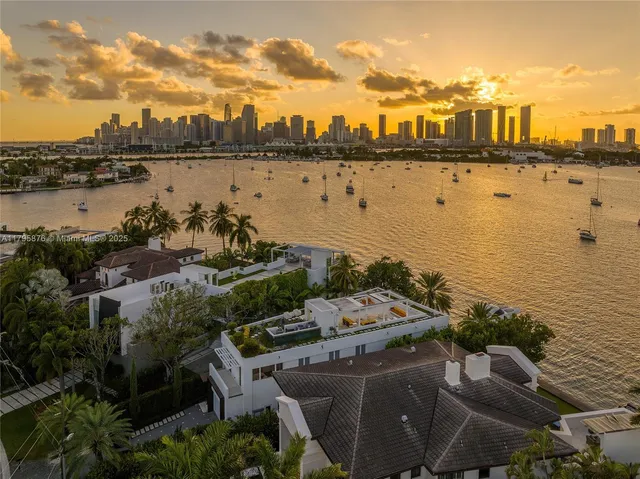 $21,500,000 | 441 North Hibiscus Drive, Miami Beach, FL 33139