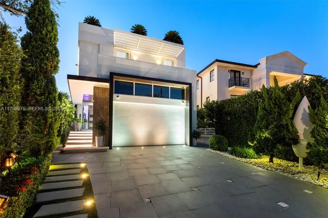 $21,500,000 | 441 North Hibiscus Drive, Miami Beach, FL 33139