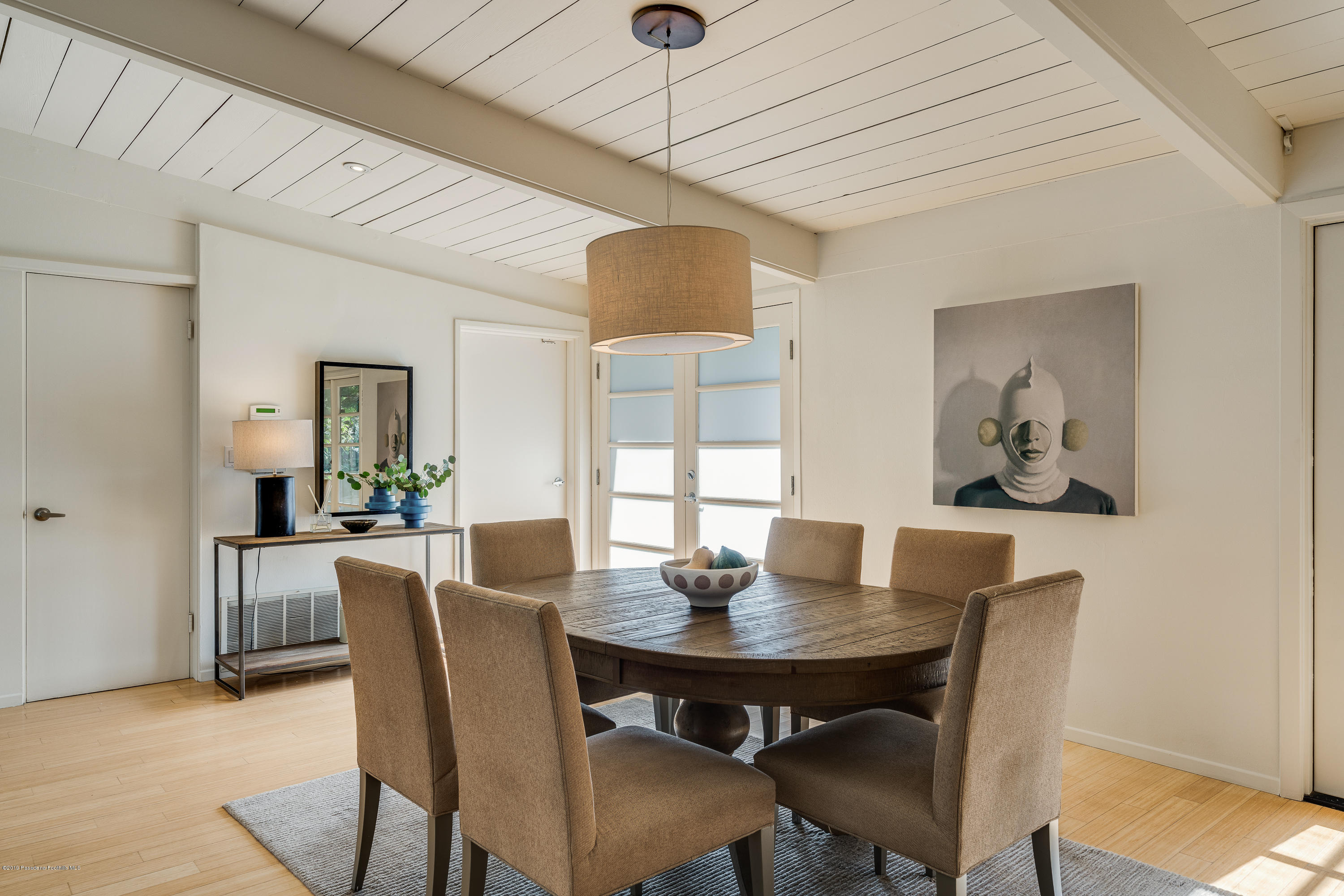 1655 Pleasant Way Pasadena, CA 91105 - Photo 10 of 37 a view of a dining room with furniture