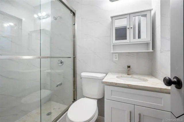 $1,738,000 | 66-17 Clinton Avenue | Maspeth