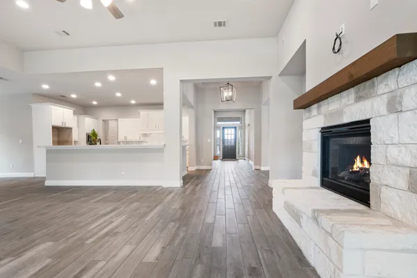 $795,000 | 104 Catani Loop, Georgetown, TX 78628
