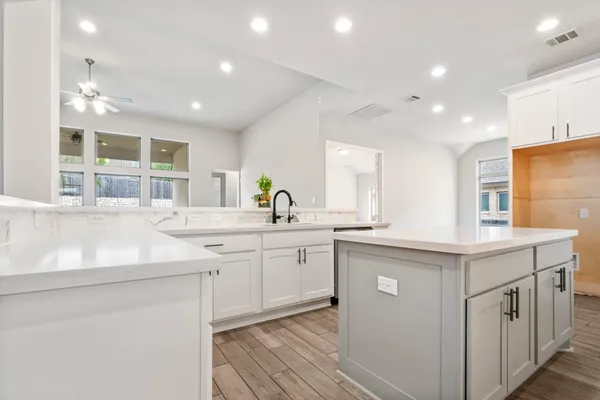 $795,000 | 104 Catani Loop, Georgetown, TX 78628