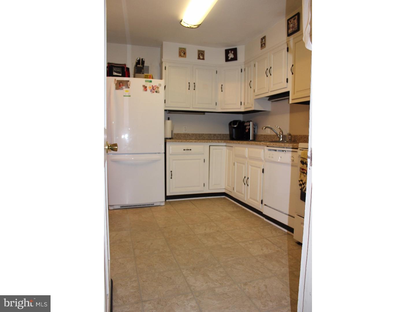 454 Hawarden Road Springfield, PA 19064 - Photo 9 of 21
