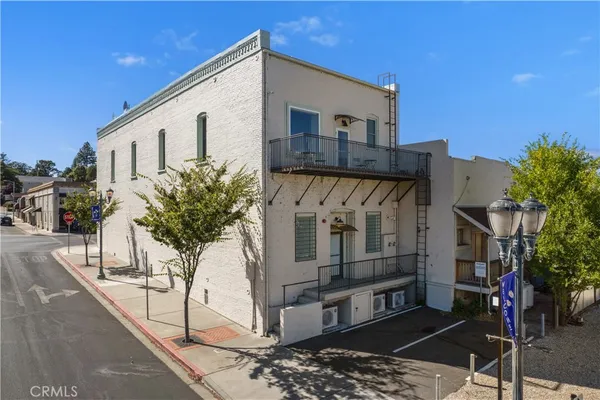 $960,000 | 302 North Main Street, Lakeport, CA 95453