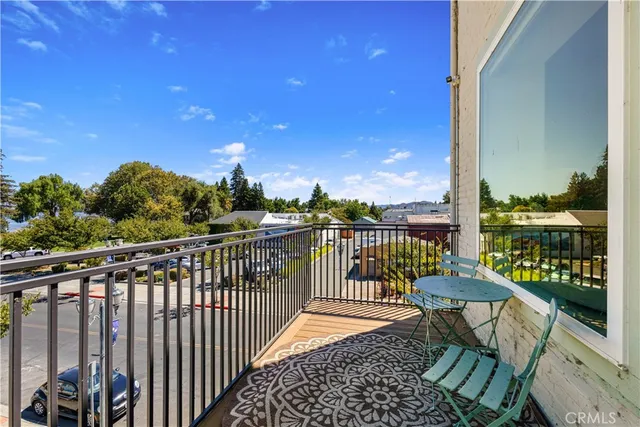 $1,065,000 | 302 North Main Street, Lakeport, CA 95453
