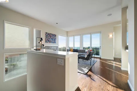 $998,000 | 11 Hawks Hill Court, Oakland, CA 94618