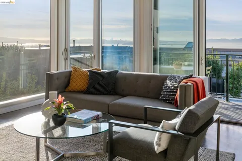 $998,000 | 11 Hawks Hill Court, Oakland, CA 94618