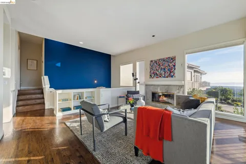 $998,000 | 11 Hawks Hill Court, Oakland, CA 94618