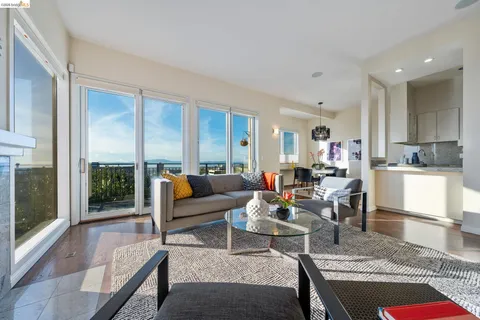 $998,000 | 11 Hawks Hill Court, Oakland, CA 94618