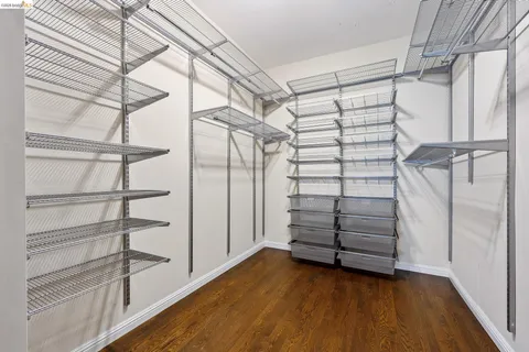 $998,000 | 11 Hawks Hill Court, Oakland, CA 94618