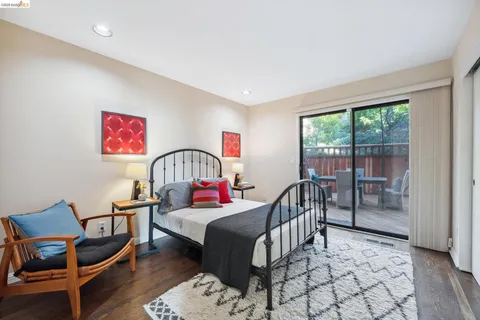 $998,000 | 11 Hawks Hill Court, Oakland, CA 94618