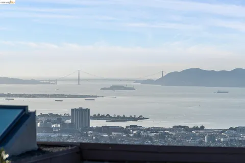 $998,000 | 11 Hawks Hill Court, Oakland, CA 94618