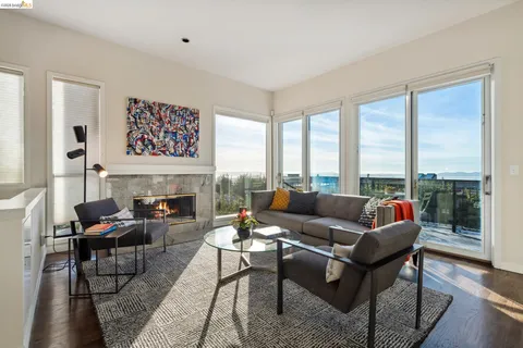 $998,000 | 11 Hawks Hill Court, Oakland, CA 94618