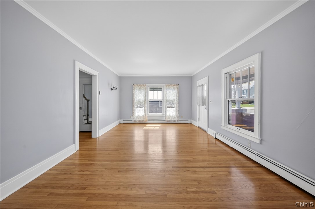 411 Robineau Road Syracuse, NY 13207 - Photo 7 of 50 Living room