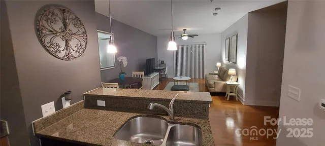 $1,400 | 630 Calvert Street, Unit 207, Charlotte, NC 28208