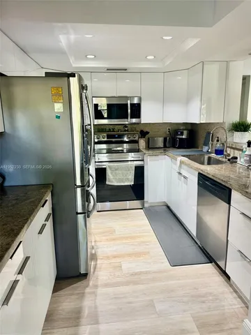 $369,000 | 8810 Southwest 123rd Court, Unit M202, Miami, FL 33186