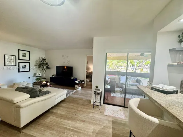 $369,000 | 8810 Southwest 123rd Court, Unit M202, Miami, FL 33186