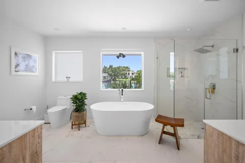 $2,895,000 | 3161 North 36th Street, Hollywood, FL 33021