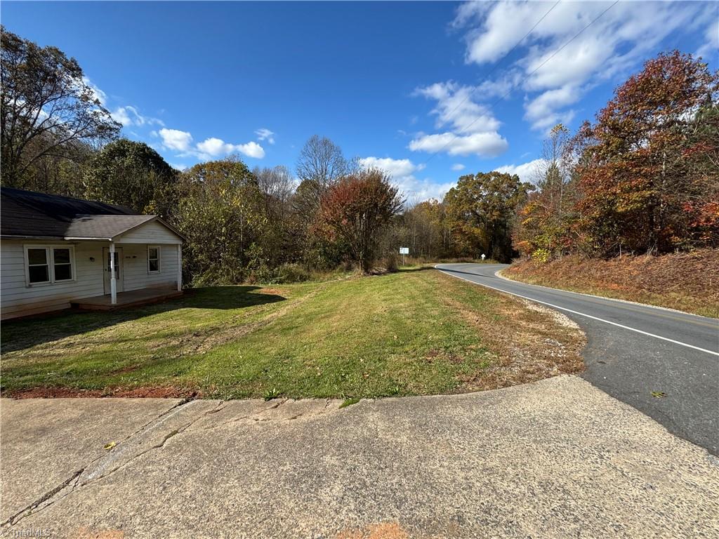 1076 Clingman Road Ronda, NC 28670 - Photo 3 of 15 Gallery Image 3