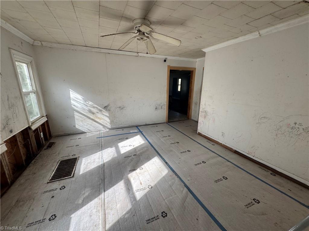 1076 Clingman Road Ronda, NC 28670 - Photo 7 of 15 Gallery Image 7