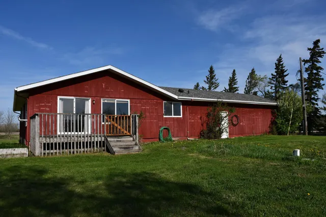 $208,900 | 17976 120th Avenue Northeast, Thief River Falls, MN 56701