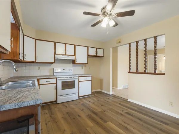 $230,000 | 8420 Bobolink Drive, Machesney Park, IL 61115