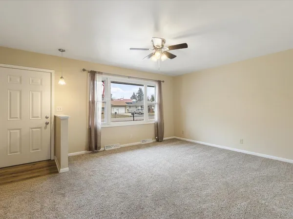 $230,000 | 8420 Bobolink Drive, Machesney Park, IL 61115
