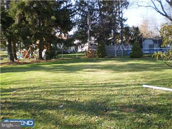 702 Cypress Road Warminster, PA 18974 - Photo 6 of 8