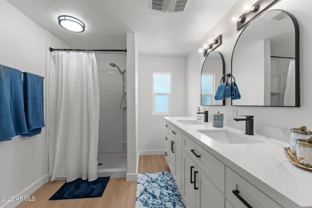 $299,000 | 23865 Coleman Drive, Congress, AZ 85332