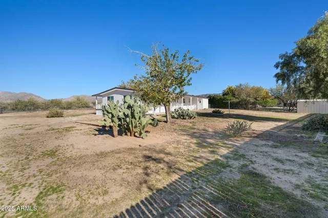 $299,000 | 23865 Coleman Drive, Congress, AZ 85332