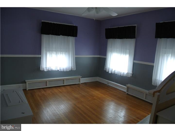 1015 Rhawn Street Philadelphia, PA 19111 - Photo 23 of 25 Bedroom 2